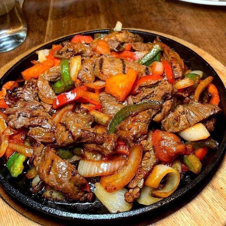 Sizzling Chinese Pepper Steak with Onions