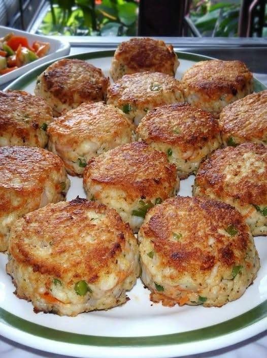 Homemade Joe’s Crab Shack–Style Crab Cakes