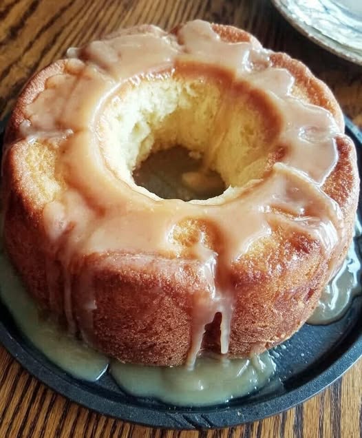 Salted Caramel Kentucky Butter Cake